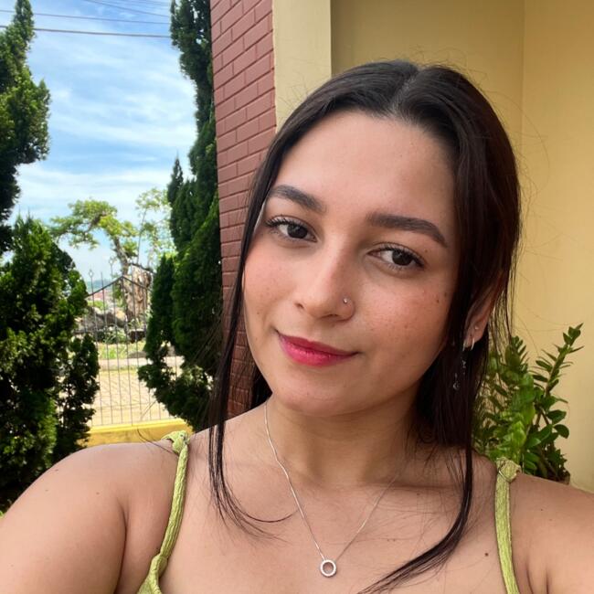 Babysitting job in Hortolândia: Adriana