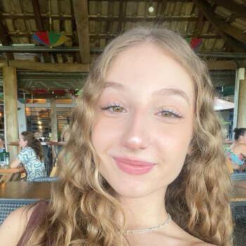Babá em Bauru: Camila