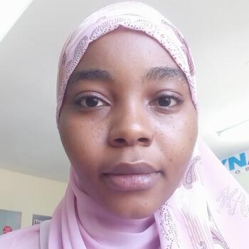 Babysitter in Mombasa: Asia