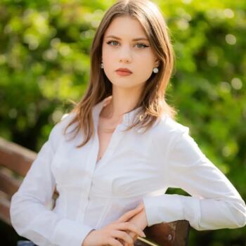 Babysitter in Iași: Ana