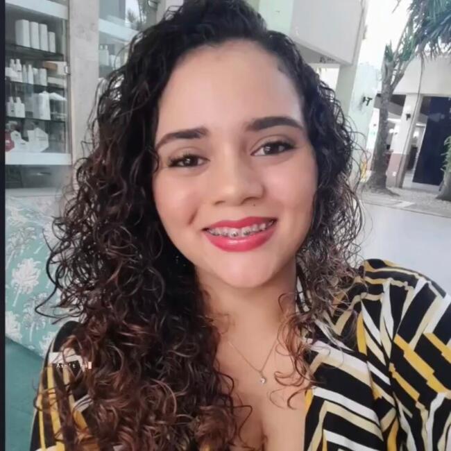 Babysitter in Vila Velha: Kezia