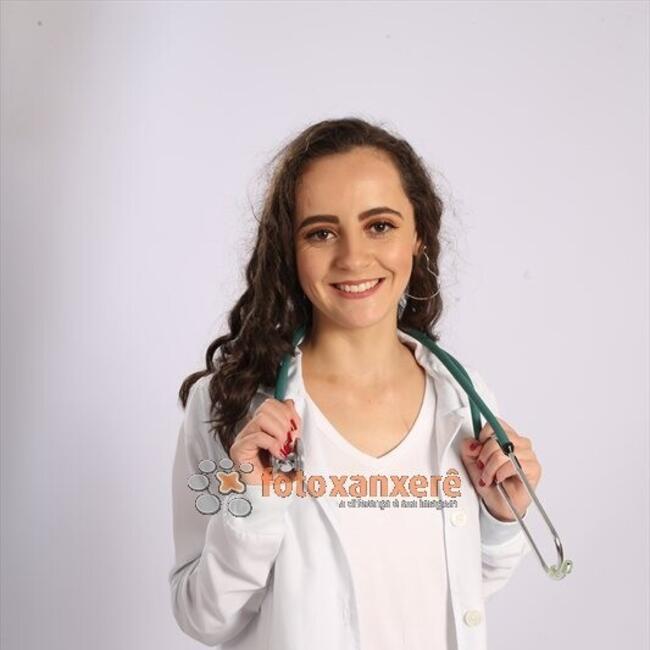 Babysitter in Entre Rios (Santa Catarina): Tainá Casal da Silva