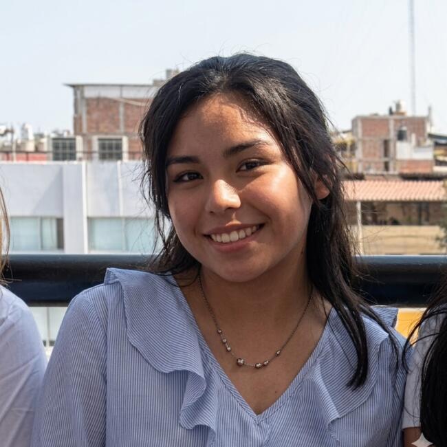 Babysitter in Trujillo: Xiomara Paola Valentina