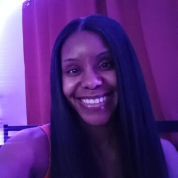 Babysitter in Carteret: Toni