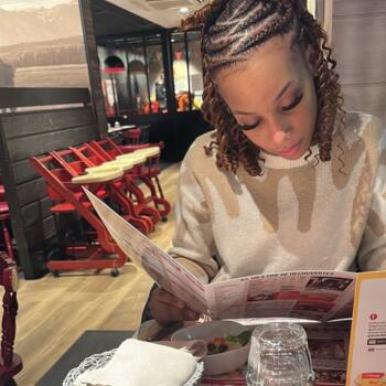 Babysitter in Roissy-en-Brie: Kayna