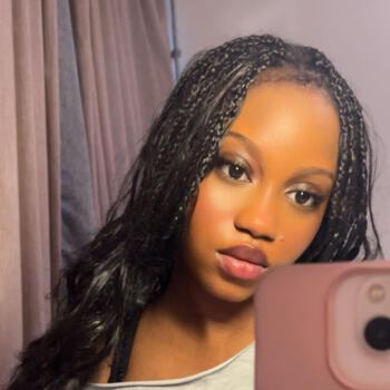 Oppas in IJmuiden: Mia