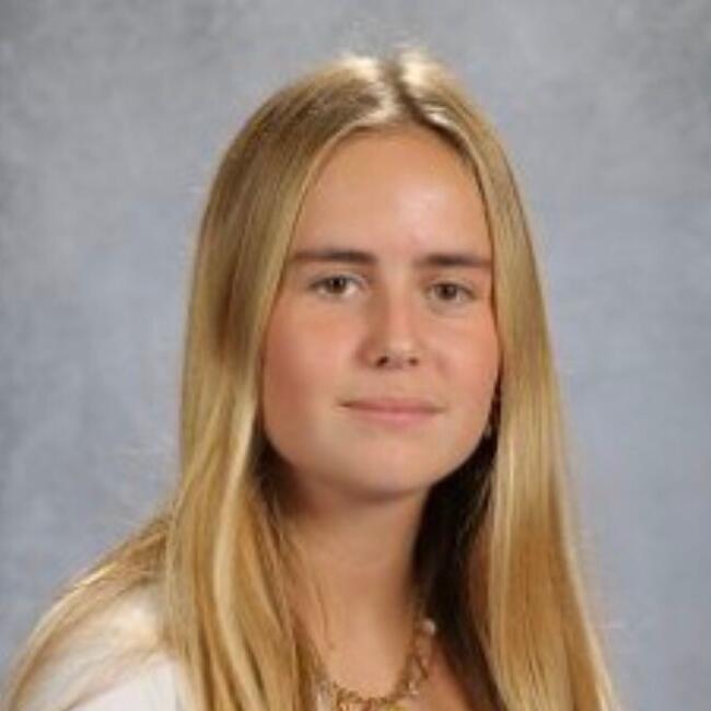 Babysitter in Quimper: Emma