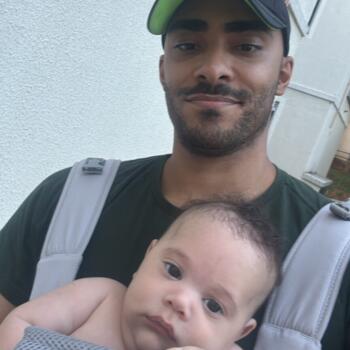 Babysitting job in São José dos Campos: babysitting job Fabricio
