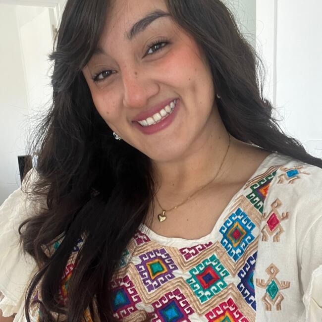 Canguro en Manilva: Paola Vianey