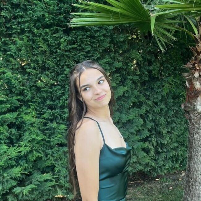 Babysitter in Albergaria-a-Velha: Luana