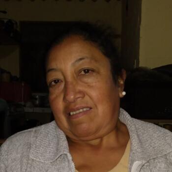 Babysitter in Quito: Verónica