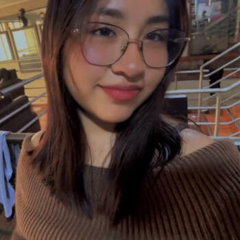 Babysitter Ate: Andrea Selene