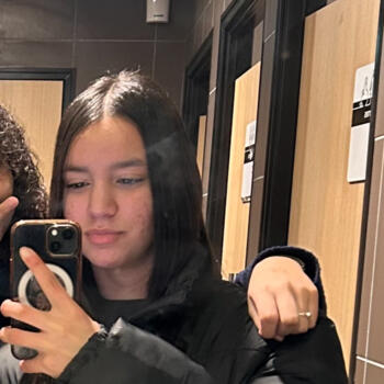 Babysitter in Les Mureaux: Sarah