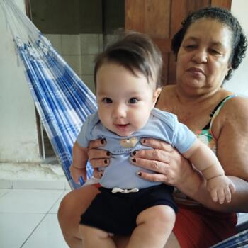 Emprego de babá em Belém: Maria