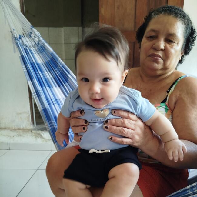 Emprego de babá em Belém: Maria