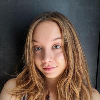 Babysitter in Tours: Louise