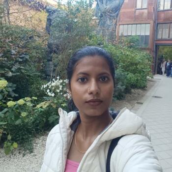 Babysitter in Le Chesnay: Anjana
