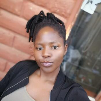 Nanny in Roodepoort: Nokuthula