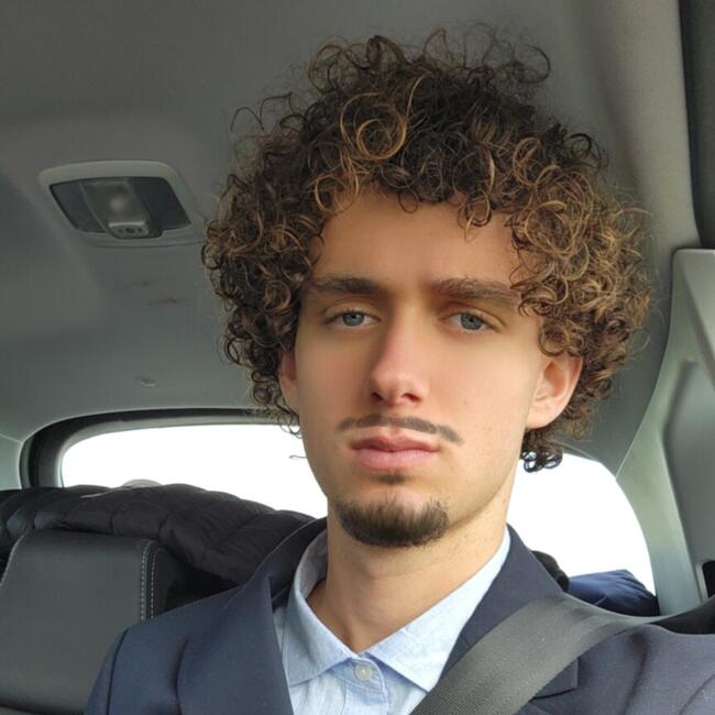 Babysitter in Angers: Gaël