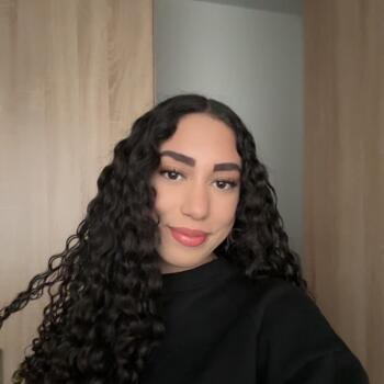 Babysitter in Dilsen-Stokkem: Dounia