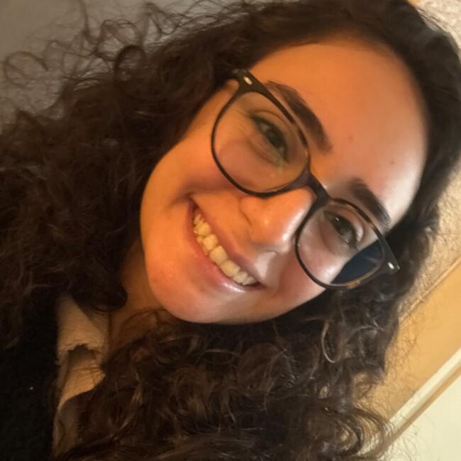 Babysitter in Tel Aviv: Shir