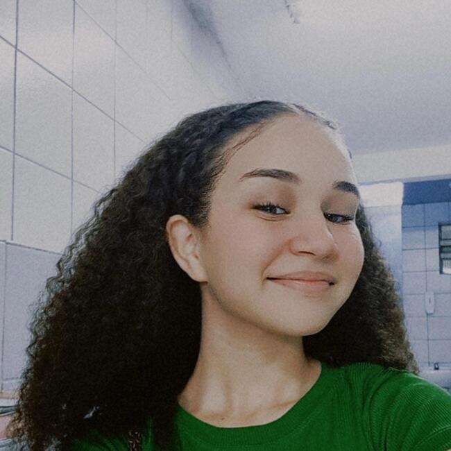 Babysitter in São Lourenço da Mata: Daphiny Ferreira