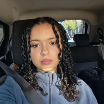 Babysitter in Paris: Océane