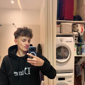 Babysitter in Angers: Antoine