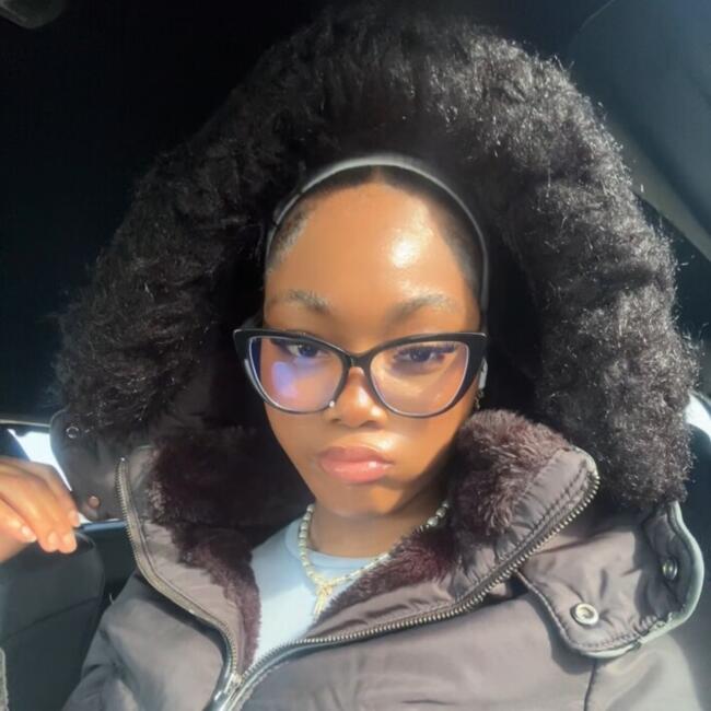 Babysitter in Niagara Falls: Eniola