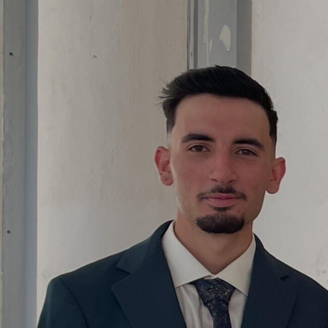 Auklė Vilnius: AHMED RAMI