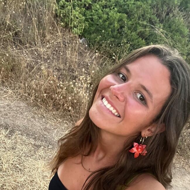 Babysitter in São Domingos de Rana: Sara