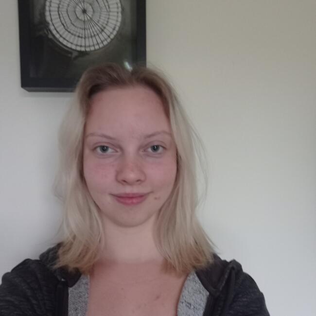 Babysitter in Andrésy: Eléa