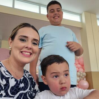 Trabajo para niñera en Mayagüez: trabajo de niñera Evelyn