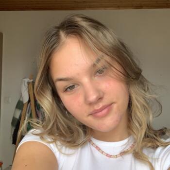 Babysitter Riaz: Eloïse