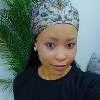 Babysitter in Kiambu: Hellen