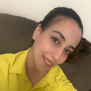 وظيفة جليسة أطفال في عجمان: فرص عمل كجليسة أطفال Rahma