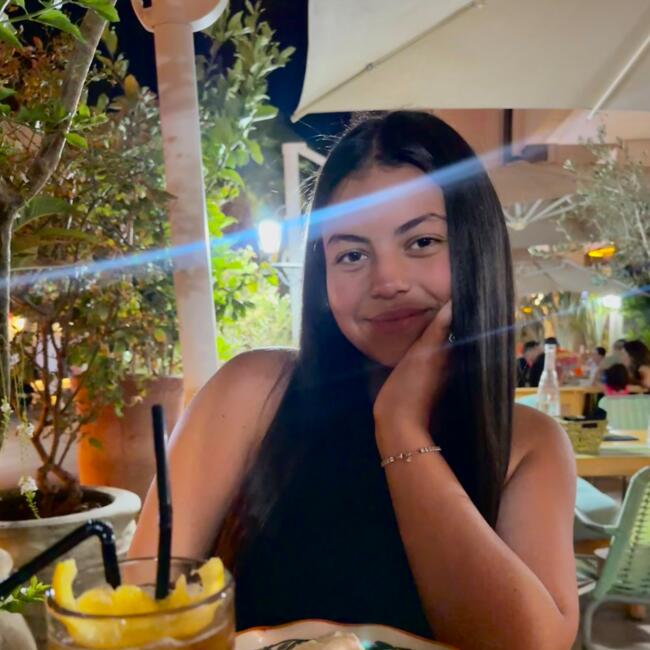 Babysitter in Condé-sur-l'Escaut: Lilia