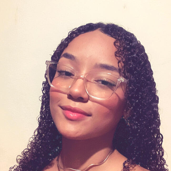 Babysitter in São Luís: Ludymila