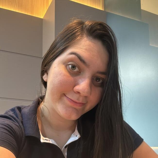 Babysitter in Joinville: Keila Emanuele