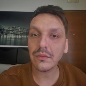 Lavoro per babysitter a Cassola: lavoro per babysitter Igor