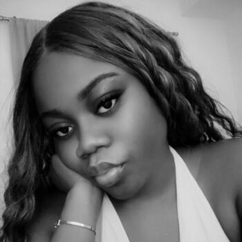 Baby-sitter Gatineau: Joyce Binga