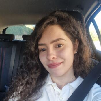 Babysitter in Viseu: Alice