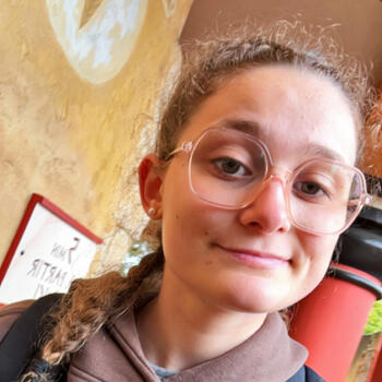 Babysitter in Fresnes: Nina