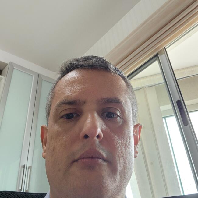 Emprego de babá em Brasília: Danilo