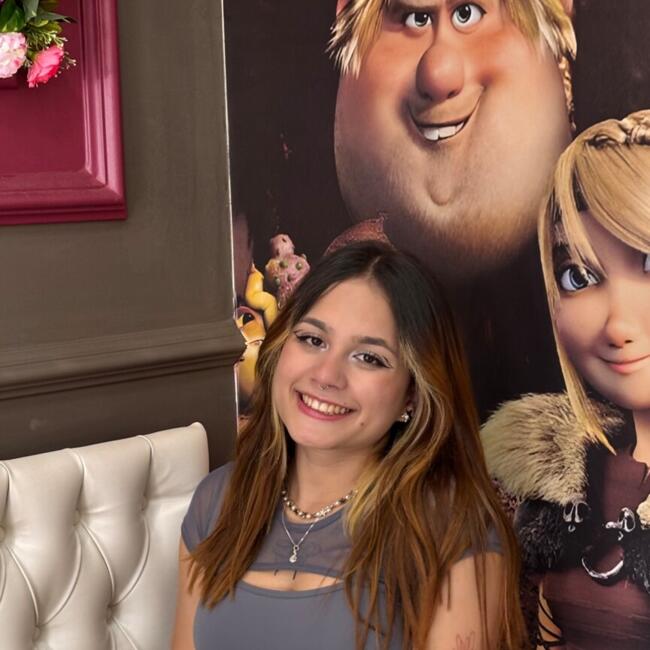 Babysitter in Cascavel: Gabriella