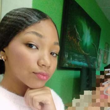 Babysitter in Caracas: Kendall