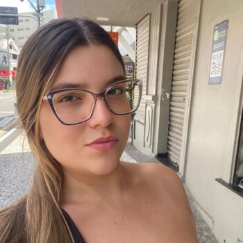 Babysitter in Brusque: Bia