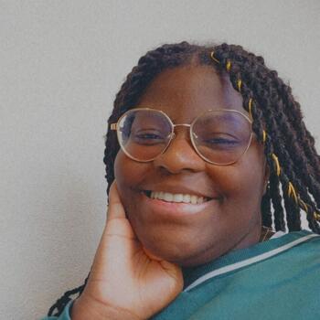 Babysitter in Lyon: Marine