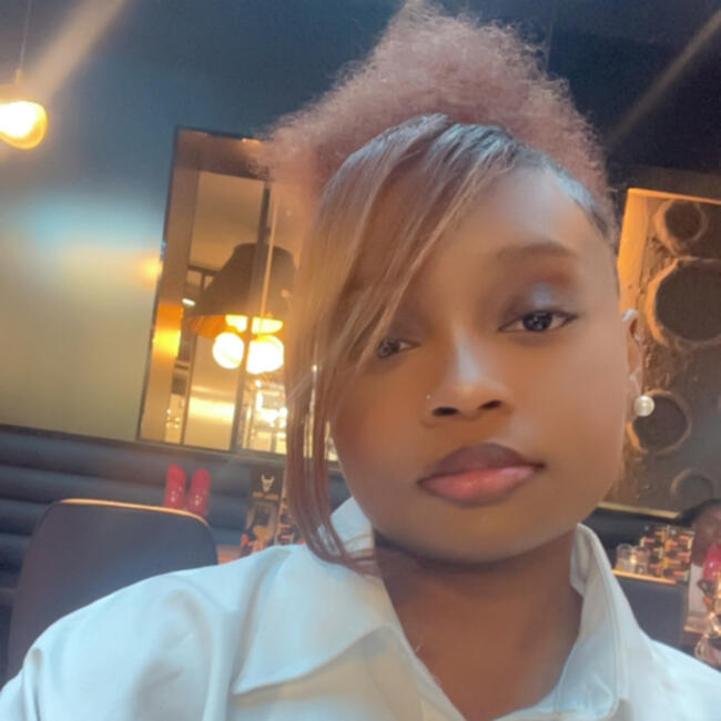 Babysitter in Rennes: Naima