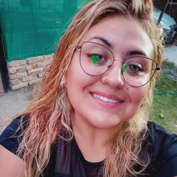 Babysitter General Fernández Oro: Florencia